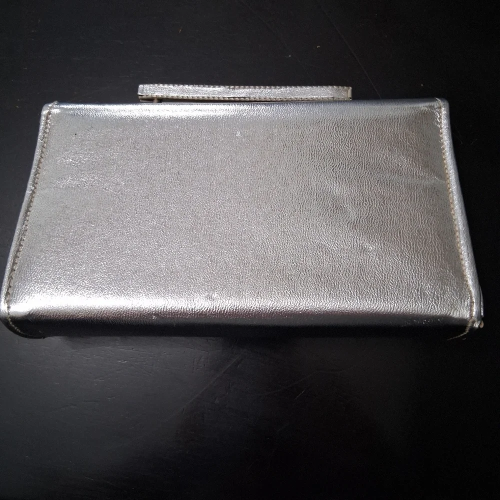 Silver Women's Evening Clutch   Size 8